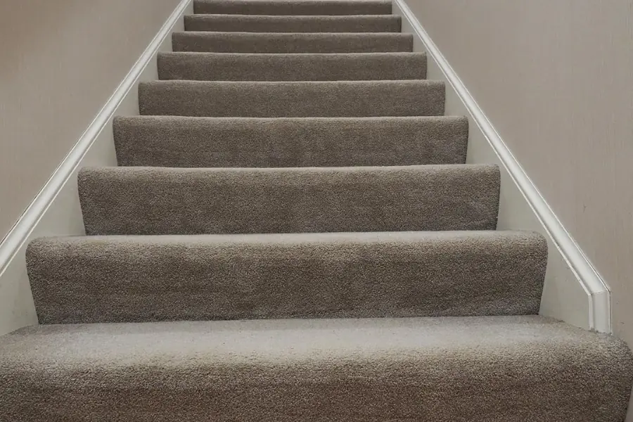 The Ultimate Guide to Choosing the Perfect Stair Carpet Style, Safety & Budget Tips
